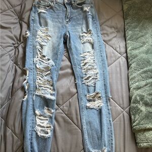 American Eagle Outfitters Light Blue Distressed Skinny Jeans
